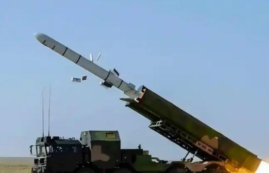 如果一枚东风41命中美军航母甲板，那航母会沉吗?说句实话吧，东风41还真没办法击