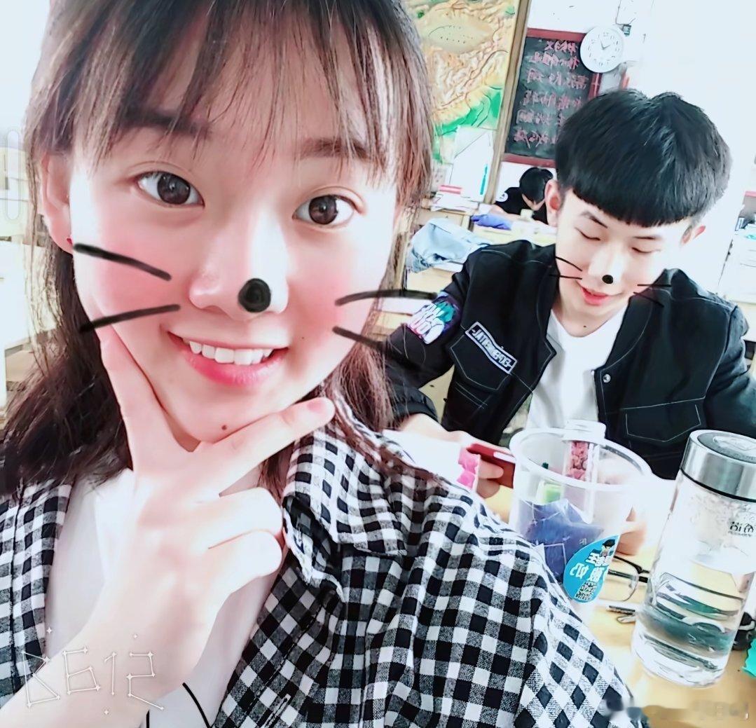 难得夫妻是少年，谁不羡慕这样的爱情？