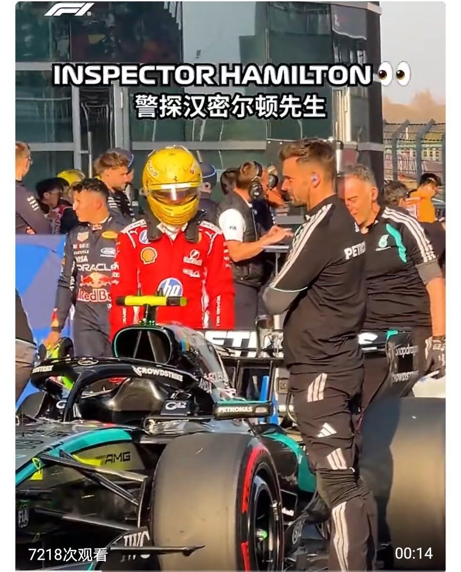 这一幕，似曾相识...…如果汉密尔顿不出走法拉利，今年的车手冠军不就是他的吗？
