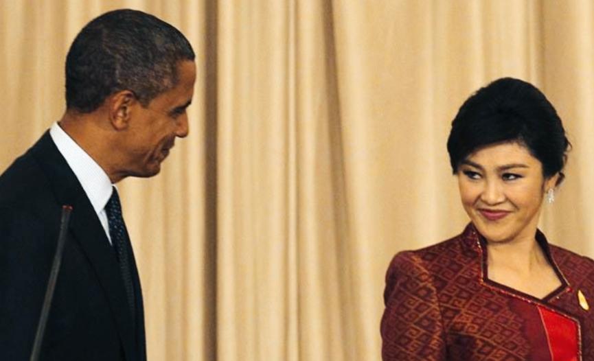 梅洛尼和英拉的眼神是不是都很特别啊？两人的眼神各自代表了什么意思呢？梅洛尼翻