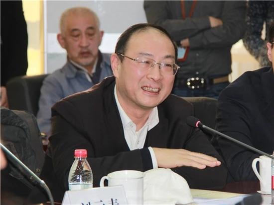 大俄的远东地区，会不会认祖归宗？答案很明了，正如金灿荣教授所说，面对一个15亿人