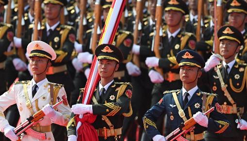 美国终于松口答应中国！夏威夷密谈2天全交底，特朗普9500英里警告成真，日菲彻底