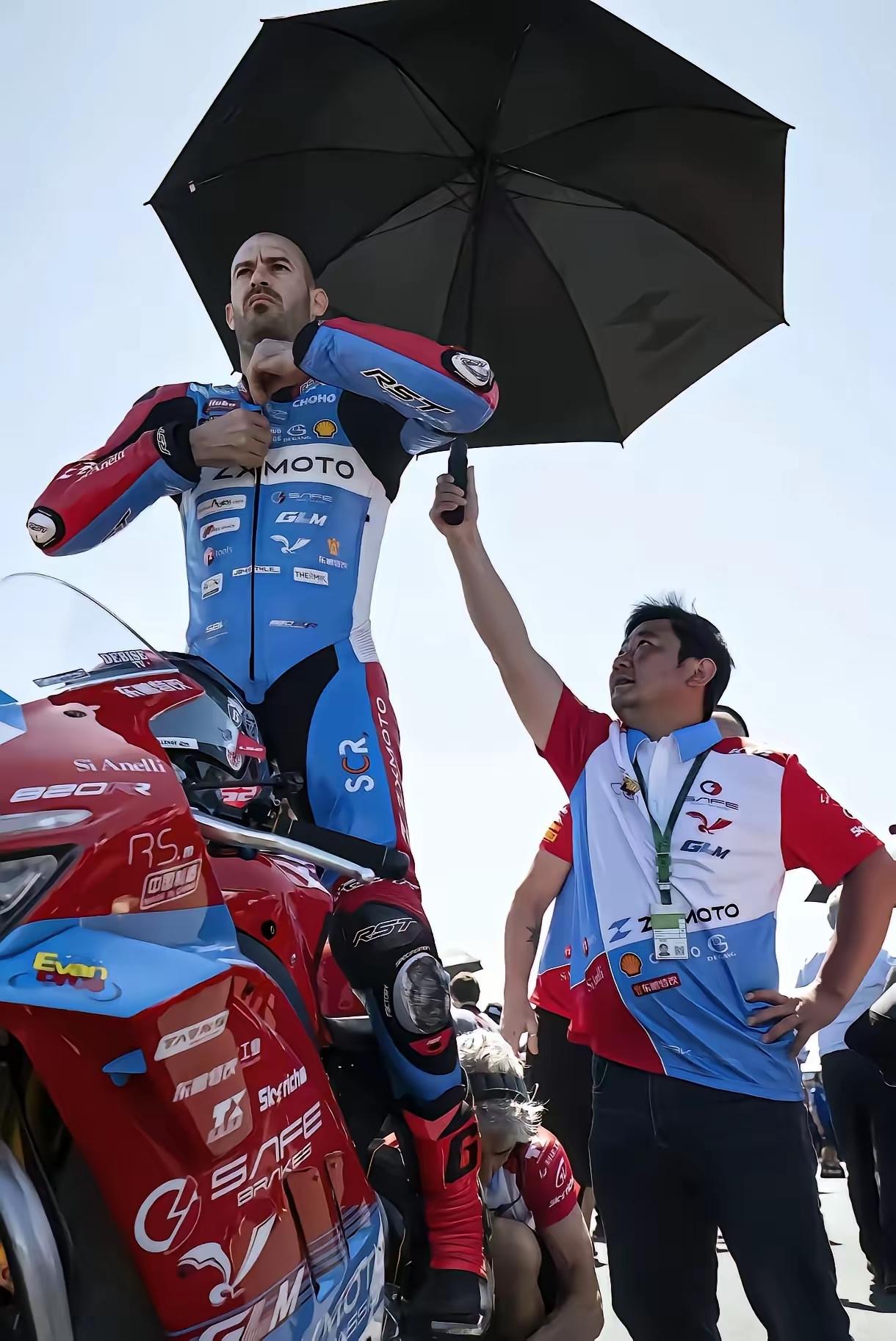 被雅马哈看不上的32岁老将，转头就带着张雪机车干翻老东家，这才是最解气的赛道剧本