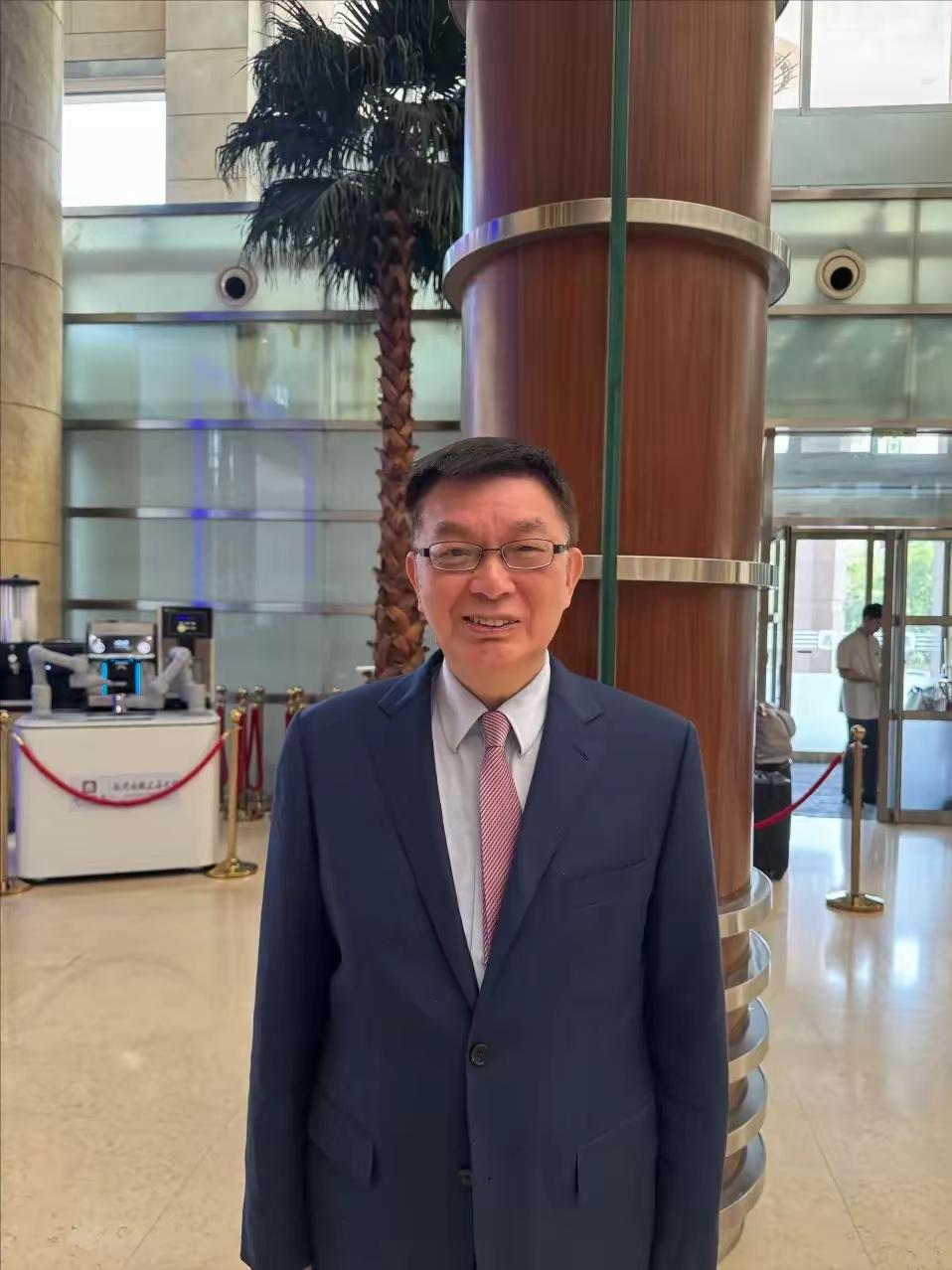 别再盯着国民党谁当主席了！大陆早用“官方邀请函”划出了真正想对话的人，从