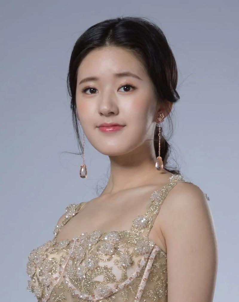 赵露思魅力美图