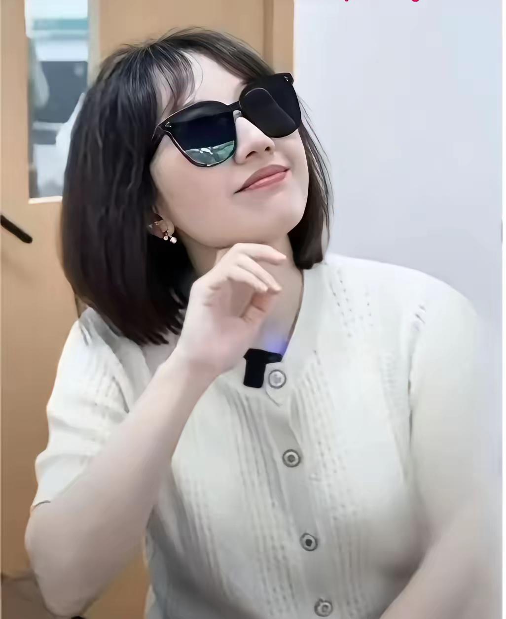 这位救死扶伤，为人民服务的女医生爆雷了！网传还有17分钟的视频，主要内容是跟副