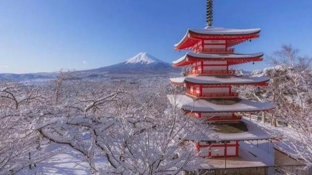 冬天的富士山太治愈了吧! 雪顶奶盖, 温泉酒店将富士山私有!