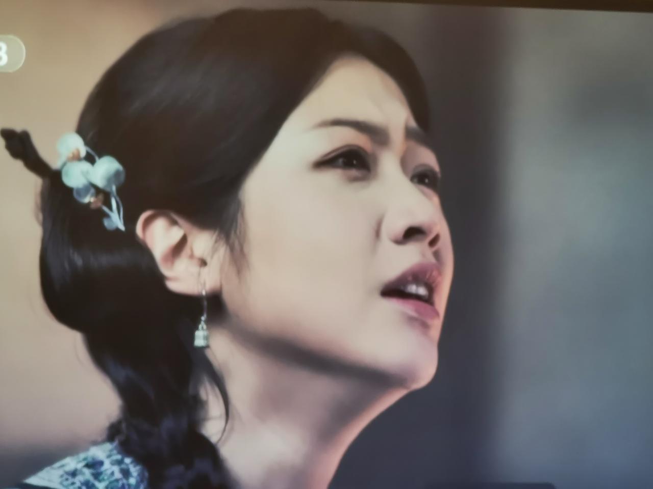 荒唐！电视剧《大生意人》编剧忒荒唐了。白依梅苦苦等待从小青梅竹马、而且是从小