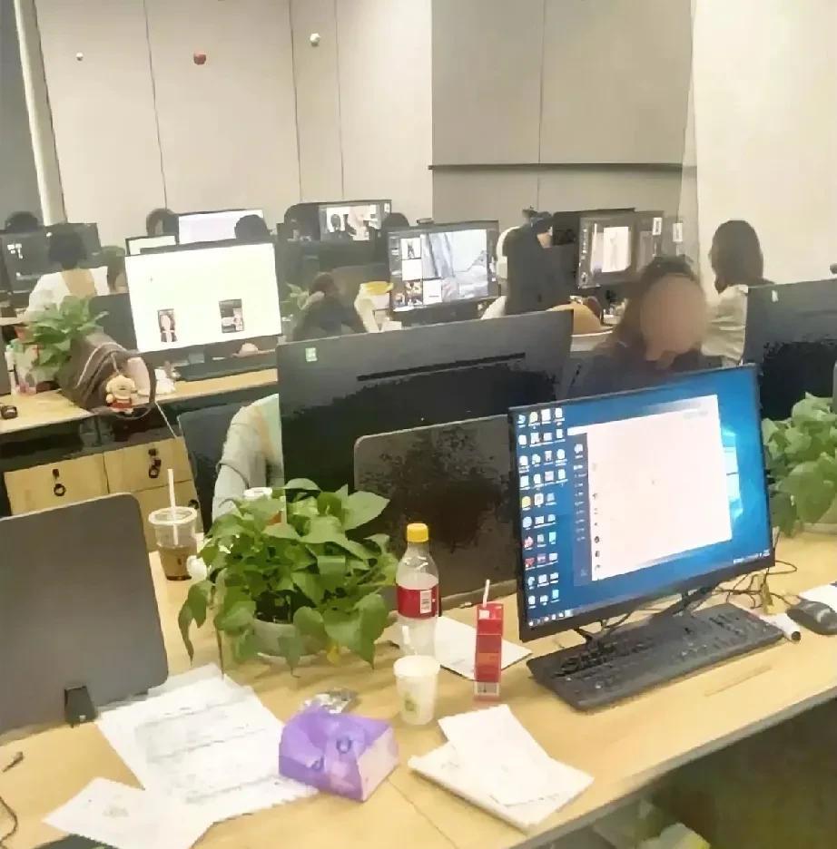 这正常吗？公司明明账上资金紧张，员工下个月工资还取决于股东能不能按时把投资款打进