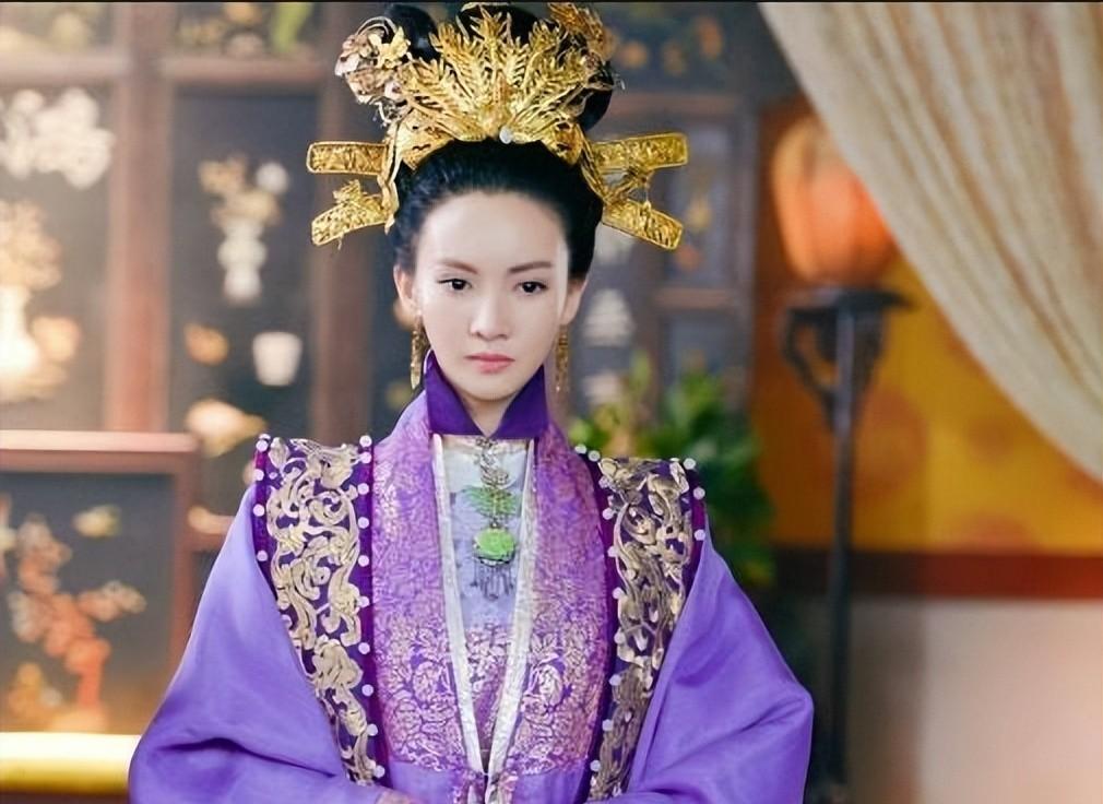 都说万历皇帝的郑贵妃是宠妃，万历为了她想立她的儿子福王当太子。可是万历对原配