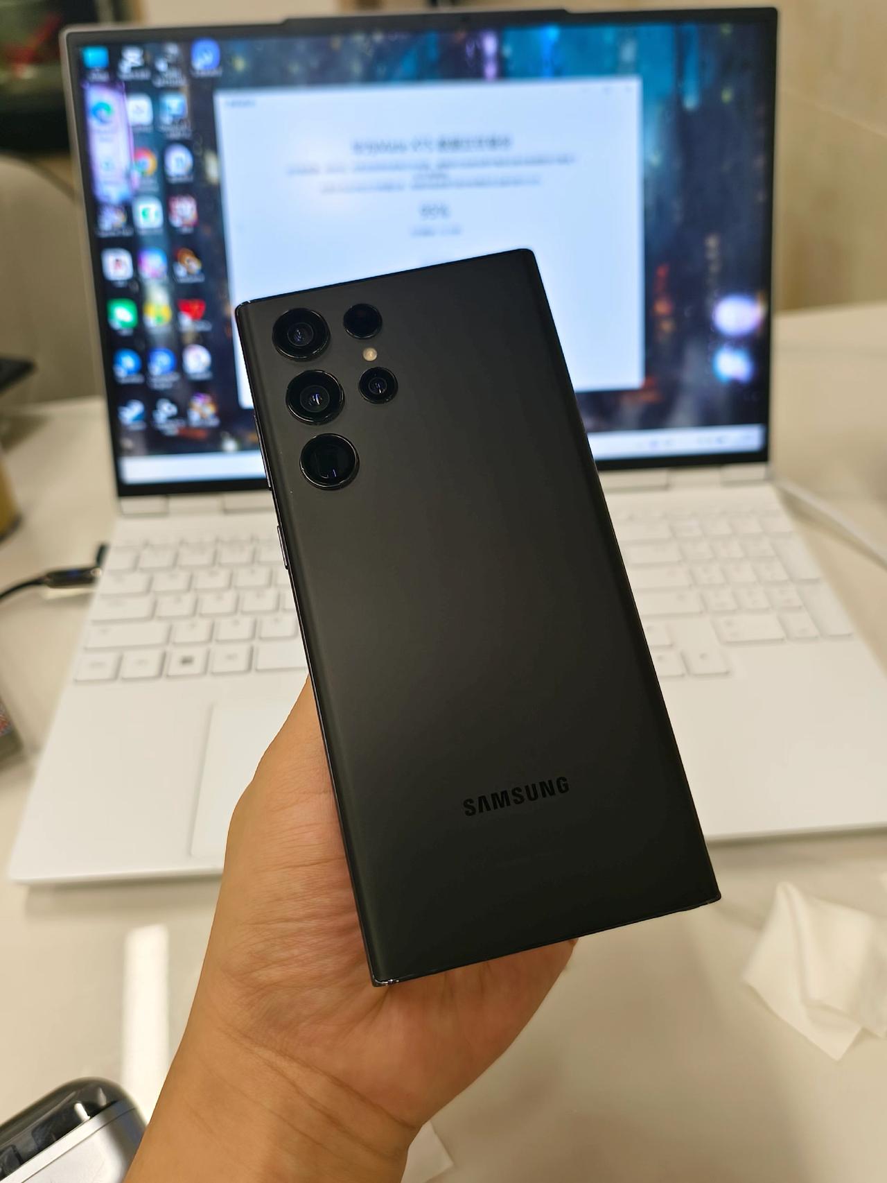 当面oneui4.1搭配火龙8gen1，深刻诠释了什么叫卡爆了。如今的oneui