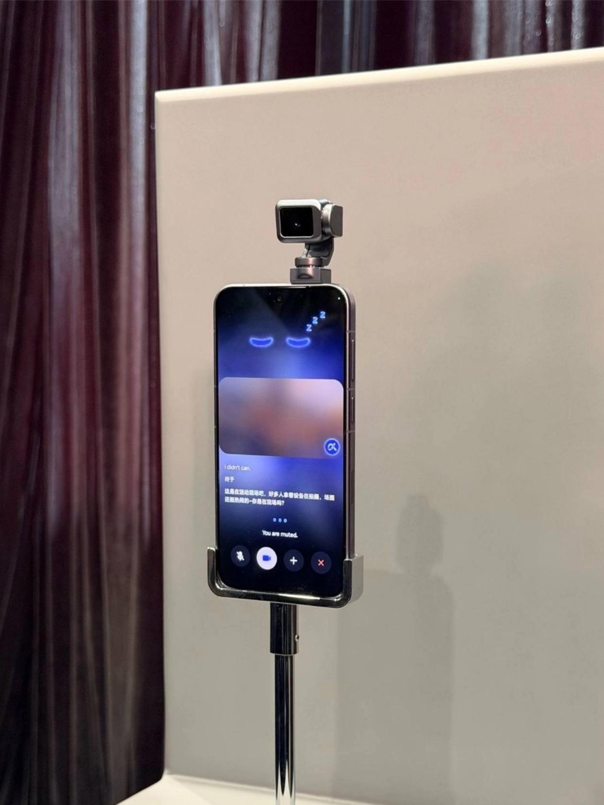 何意味，荣耀这个手机是......本来以为是整活，没想到来真的啊，荣耀Rob