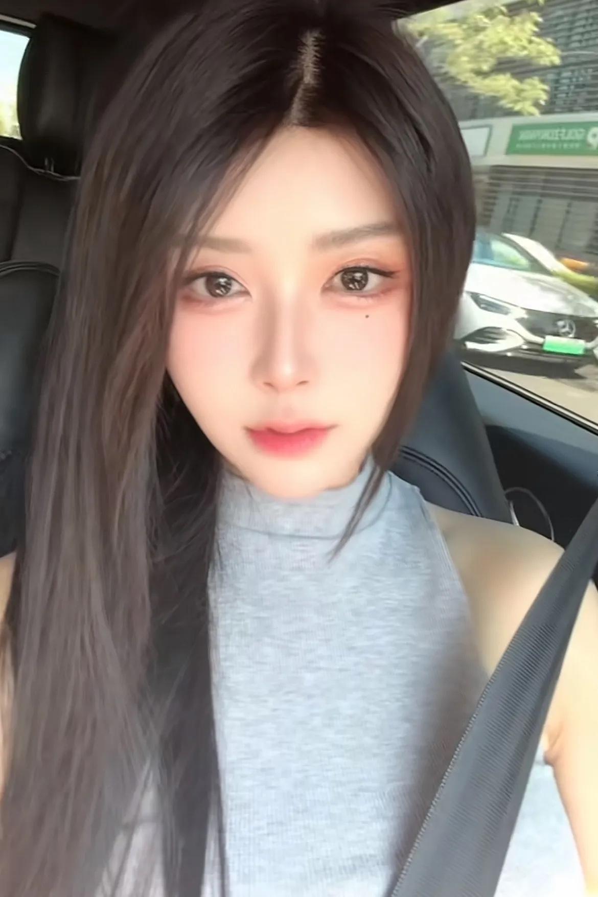许粉说杜新枝跟王某晶是一伙的人，现在王某晶请律师来维护自己的权利了，正式控告了某