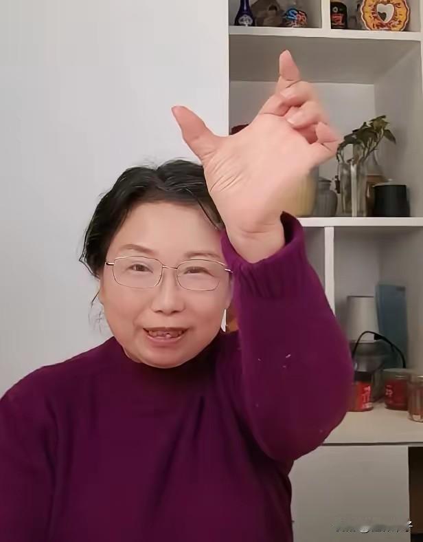 东篱反诉老杜的会议已提上日程！网友坚信东篱老师旗开得胜。老杜聪明反被聪明误