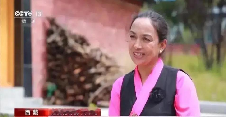 “是中国政府给了我们家！”2003年5月26日，中国人接收了无国籍的达曼人，结束