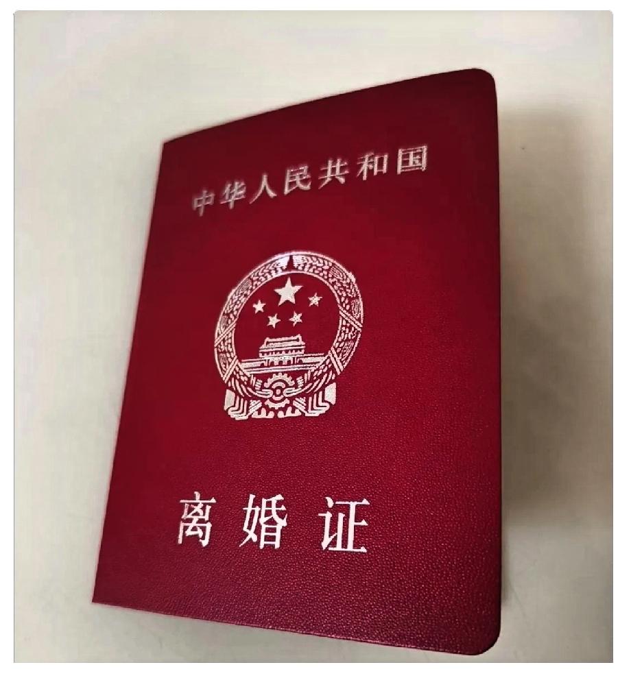 理解不了，现在的年轻人怎么想？楼下那对小夫妻结婚才两个多月就悄无声息地离婚