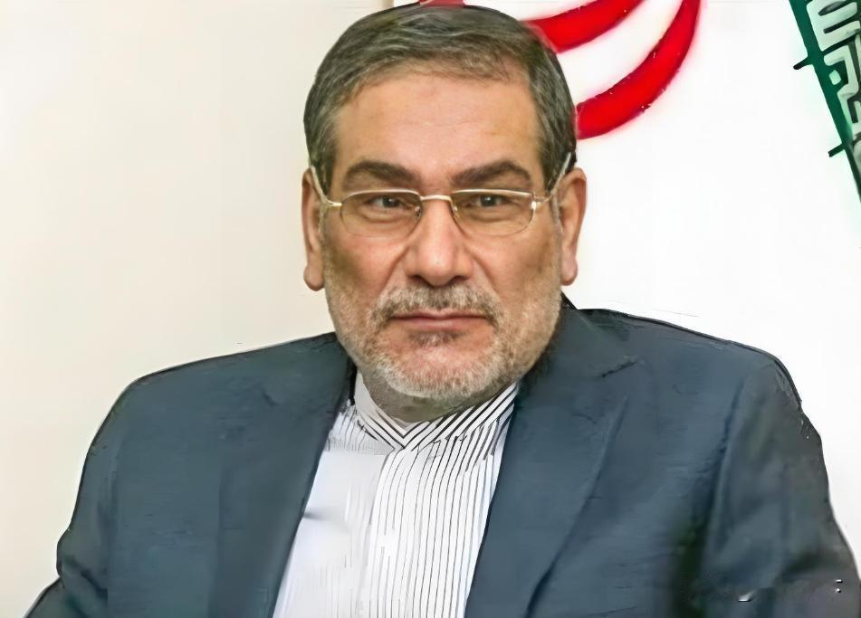 伊朗这次不按套路出牌了！特朗普把航母群都拉到波斯湾了，本以为伊朗这次在劫难逃，谁