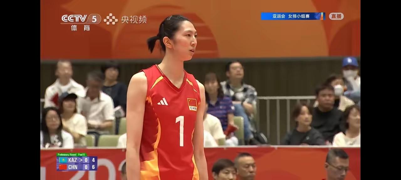 速报！吴梦洁状态回暖，中国女排3:0轻松获胜，获得B组第一名，进军淘汰赛。今