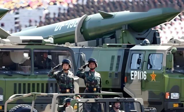 外媒认为这是一个不同寻常的信号！8月26日，联合早报刊文表示，中国进行军内大反腐