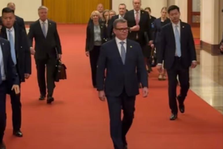 芬兰媒体的“访华重点”火了，17项合作不及中方两句话。1月28日，芬兰YLE