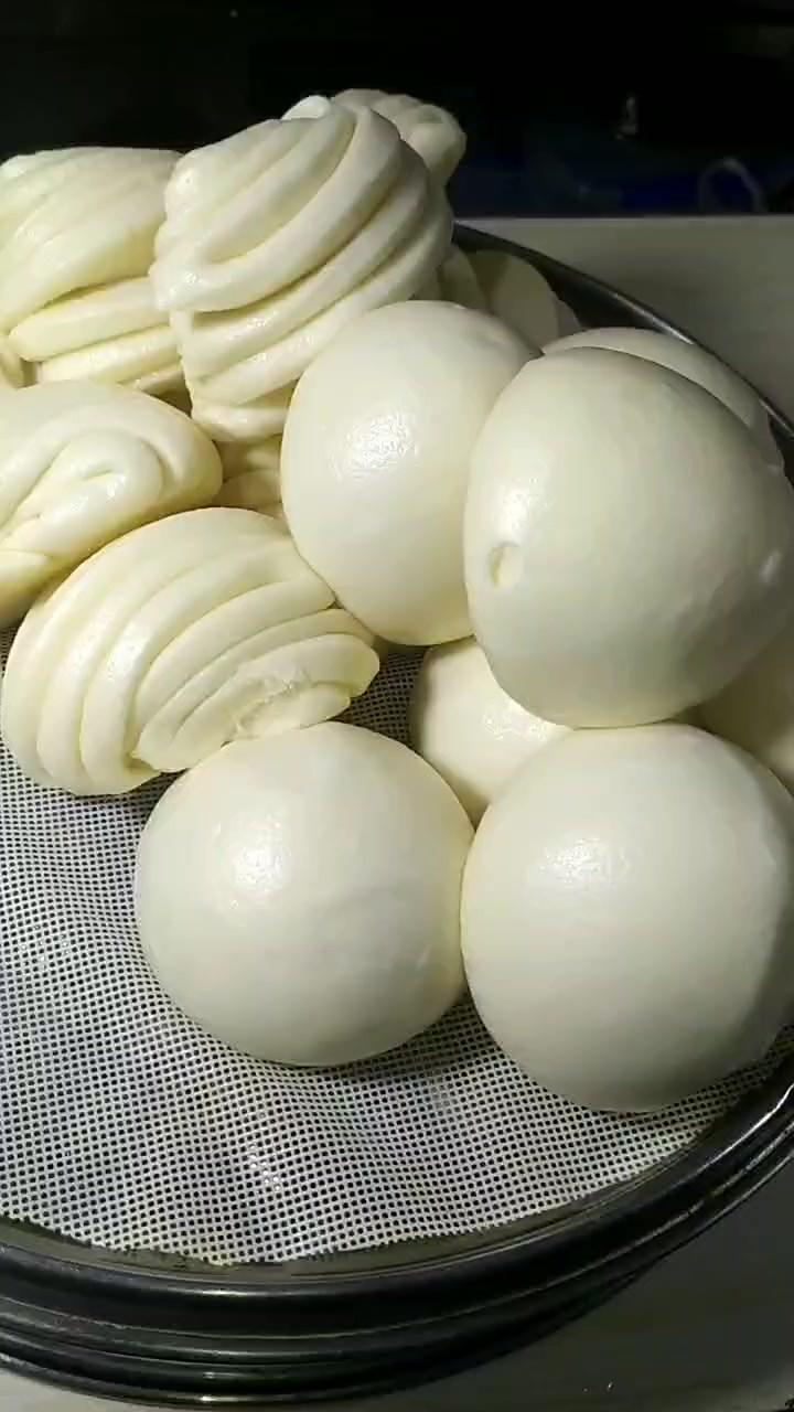 舅舅来城里看病，为了省点事，他给我打电话说在我家住一宿还说不会打扰你的，我住在