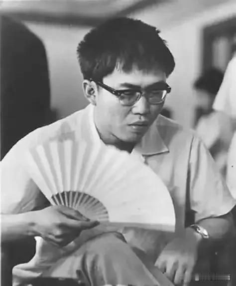 一代棋圣聂卫平去世我猜到了九段柯洁肯定会发布悼念，但没想到最近热搜不断的雷总