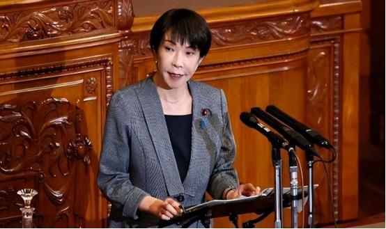 名古屋亚运会还没开，签证问题先被推上了风口浪尖，74个地区统统免签，偏偏把中国大