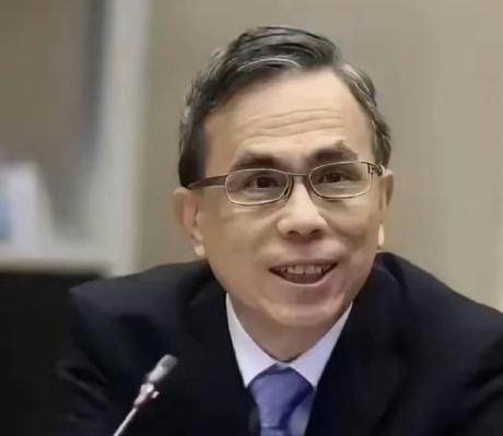 曾经被世纪悍匪绑架过的男人李泽钜，张子强当年对李嘉诚的儿子下手，对方他被捕后大家