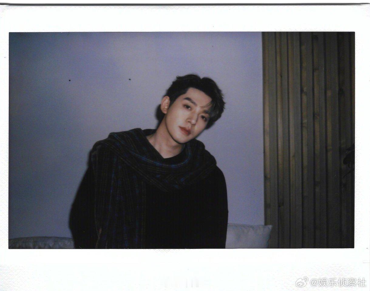 邓为哥哥拍立得皂片🈶，状态好好哇！｜邓为