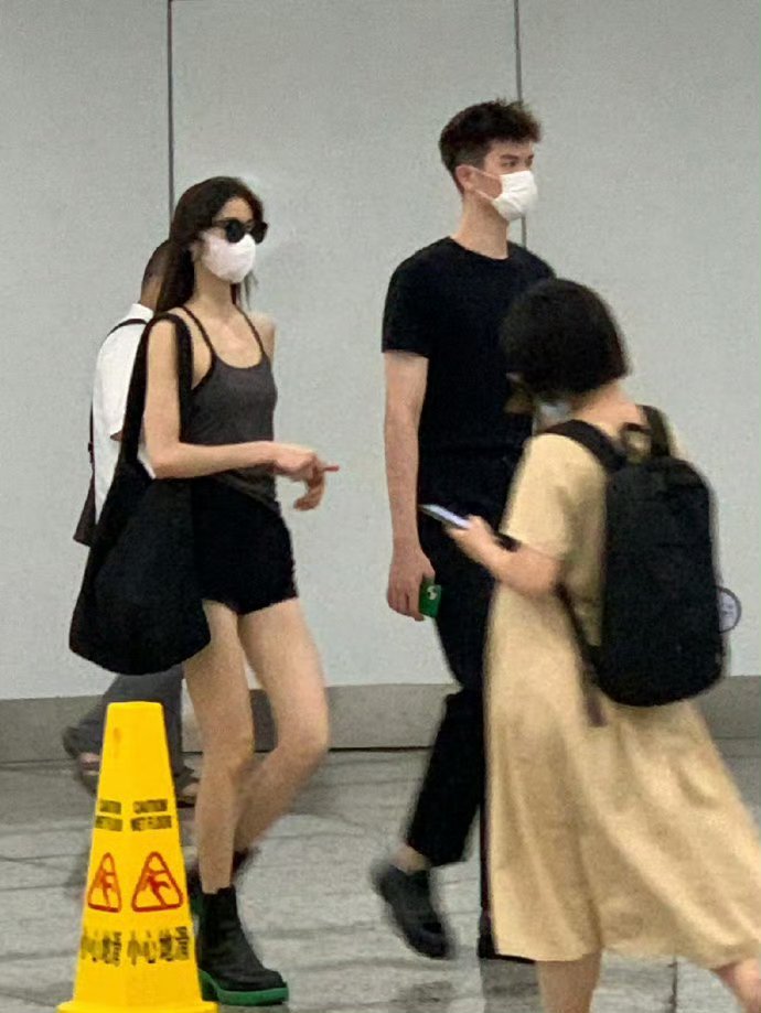 体态真的比长相重要太多了！！！​​​