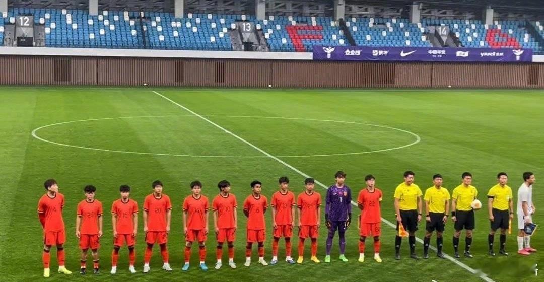 热身赛U17国少1:2乌兹别克斯坦，首发阵容……秦子/孔玺、李钧、南子、张旭/周