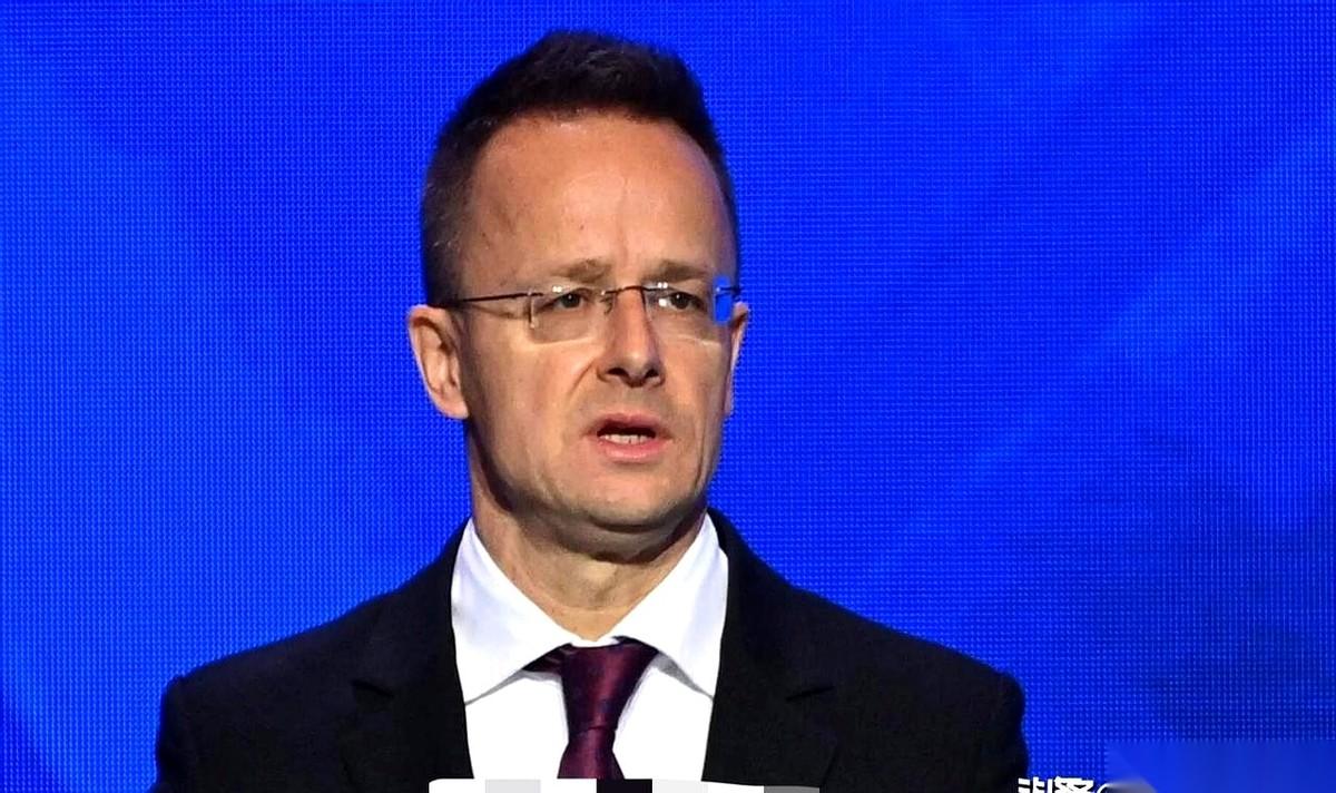 泽连斯基想进欧盟这个事儿,前脚刚被扶上门槛,后脚就被匈牙利一脚给踹了出去。最绝