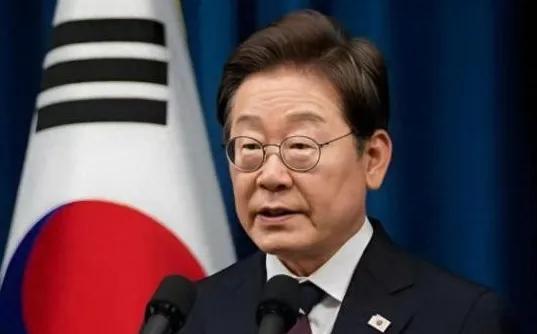 李在明可能是韩国历史上最厉害的总统之一，因为他亲手终结了韩总统的“心腹大患”——