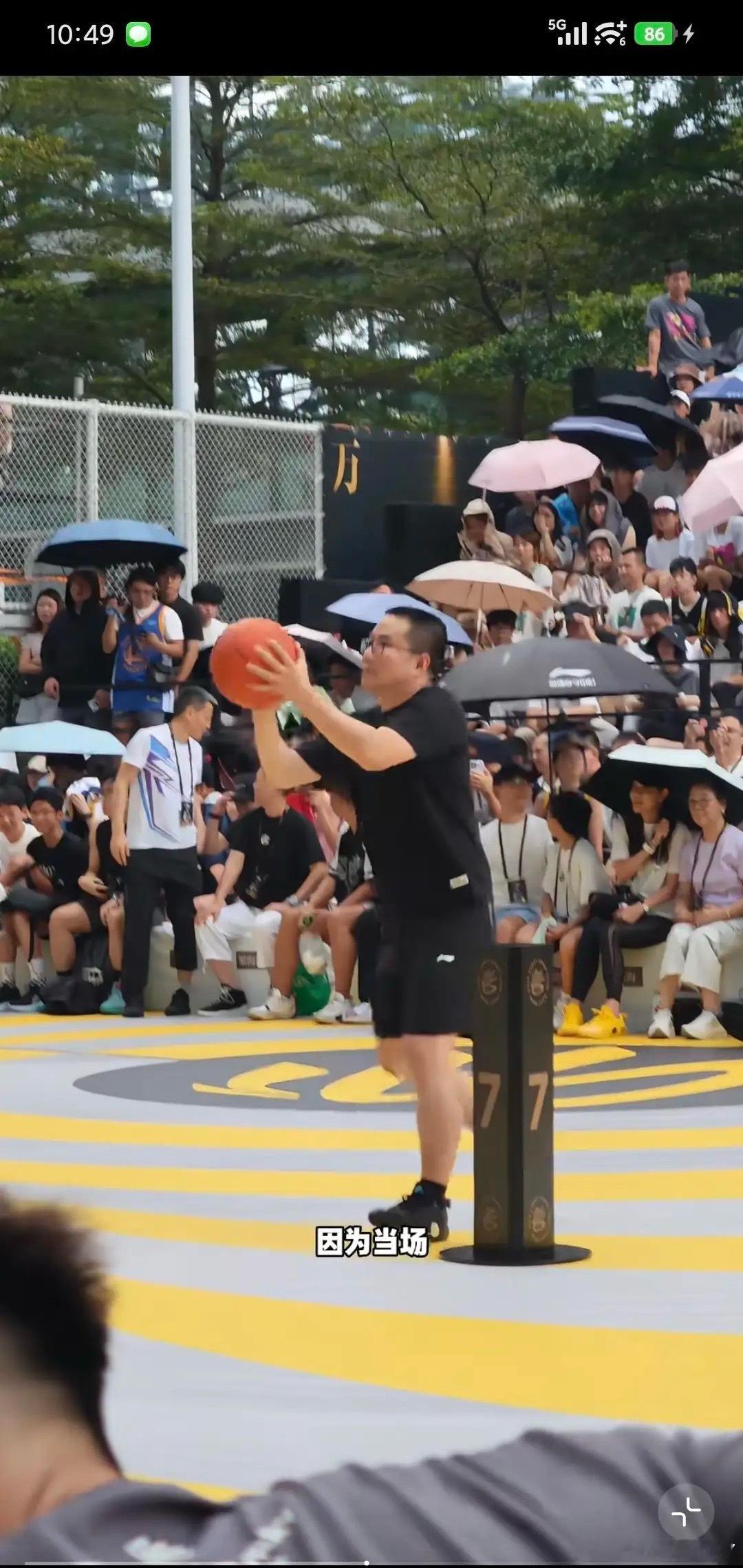 建议徐静雨去查查吧！三分球11中0，其中8个都是空心，这怎么解释？一般来说，一个30多岁的健康男性，