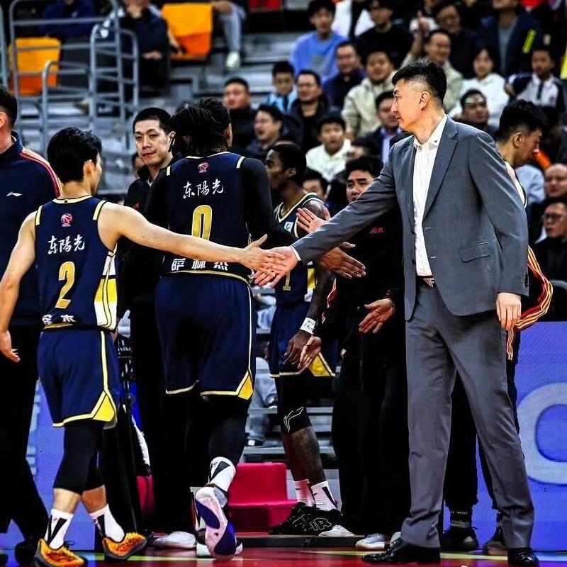 辽宁男篮机会来了！未来三轮，积分有望反超广东男篮，排名前三，根据赛程表，辽宁之所