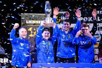 樊振东德国杯夺冠之后奖金丰厚，按照樊振东朴素节约的性格，这笔钱要不然就是存起来，