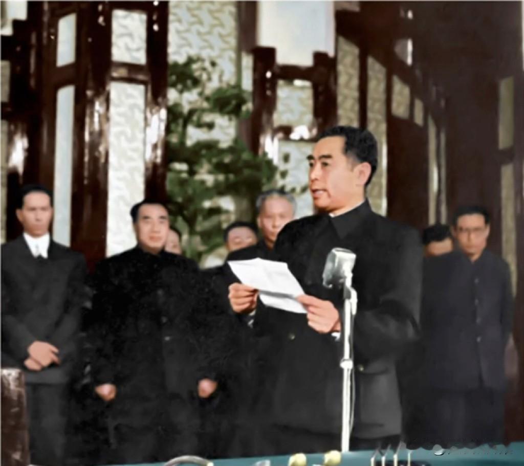 【开国功臣图片故事257】1953年11月，周恩来总理在中朝经济文化合作协定签