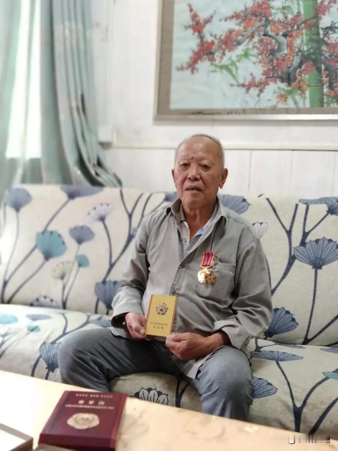 雄赳赳跨过鸭绿江，烽火丹心卫家国，抗美援朝老兵陈洪启，是来自罗定素龙的志愿军战士