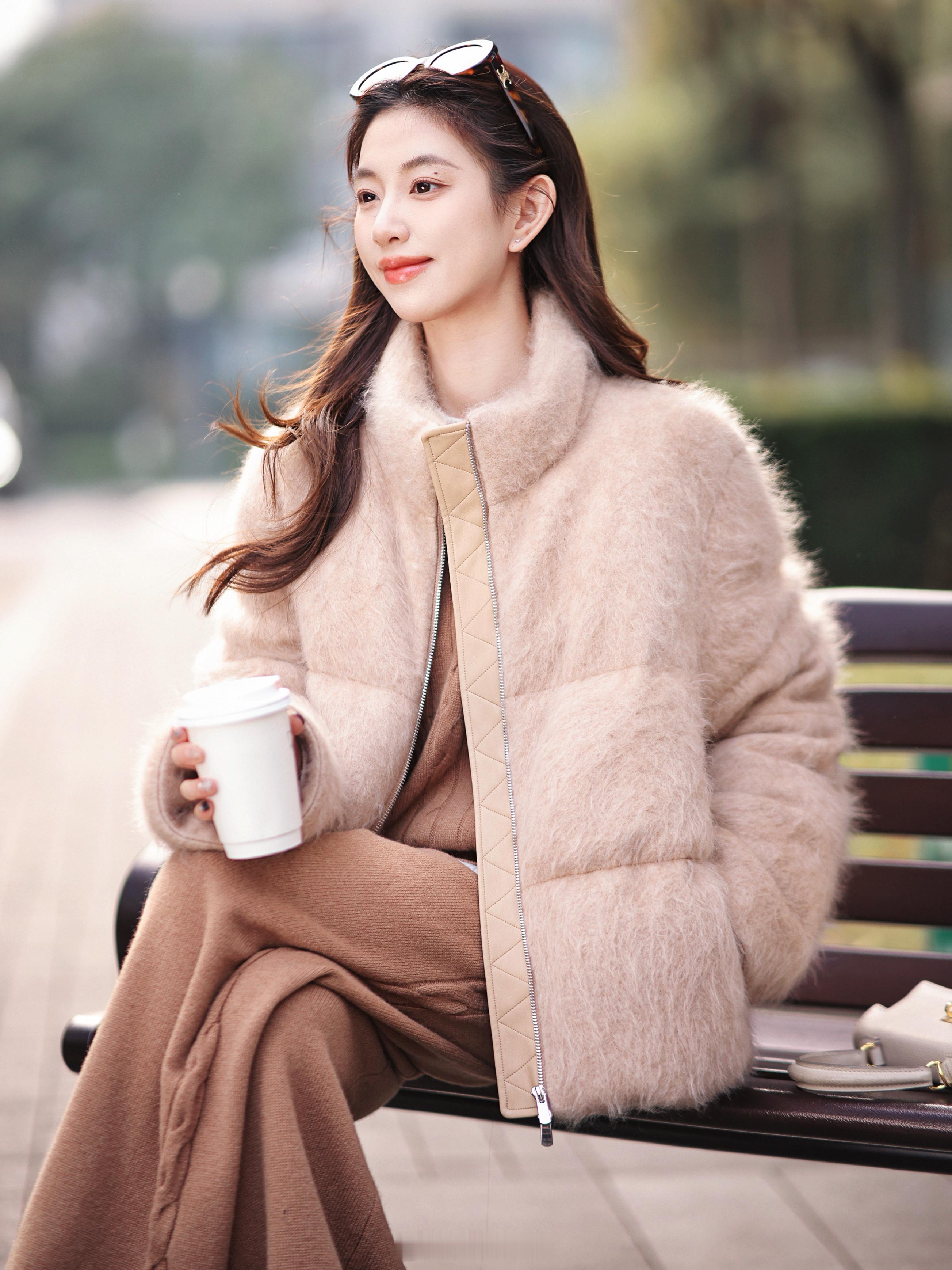 研究出拉毛鹅绒服的是天才吧！！羊毛羊绒/拉绒工艺再有90白鹅填充双核心保暖怕