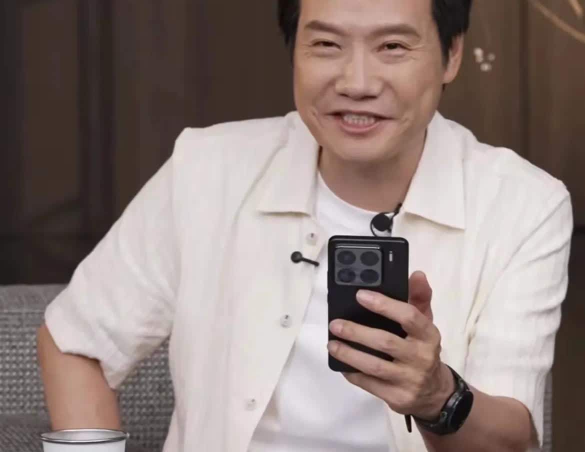雷军估计不会再直播了！他怎么也想不到，自己一句劝人买Model