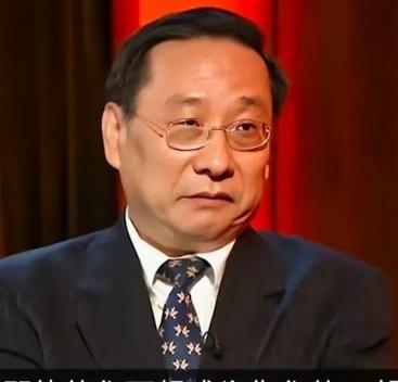 CNN记者上来就问：中国为什么不让台湾独立？结果高志凯眼皮都没抬，悠悠地问：那美