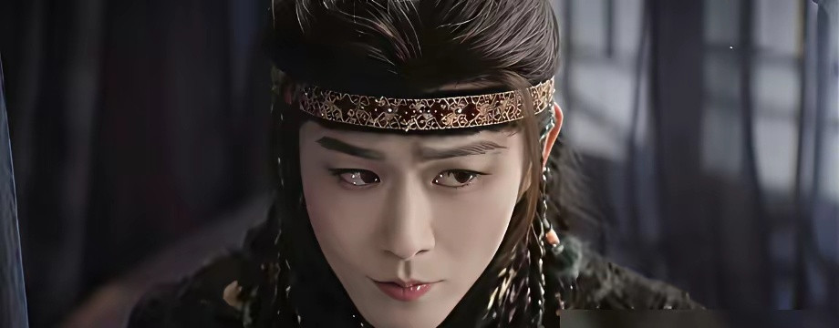 郭敬明花了3个亿，结果捧红了隔壁的张凌赫。真没想到，一场审美的争议，最大的赢家居