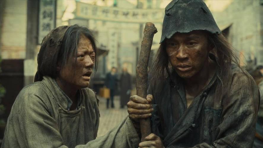 编导还是没忘了他俩，也算是给观众一个交代。《八千里路云和月》里，张云旗夫妻心