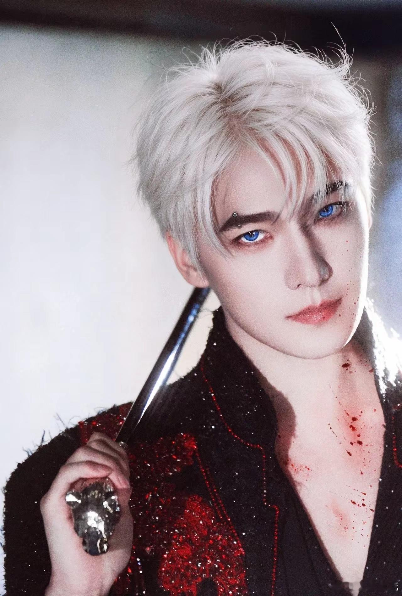 承认吧，杨洋就是现下内娱首帅!他的一个变装视频，就能鲨疯全网。无数网友也是纷纷截