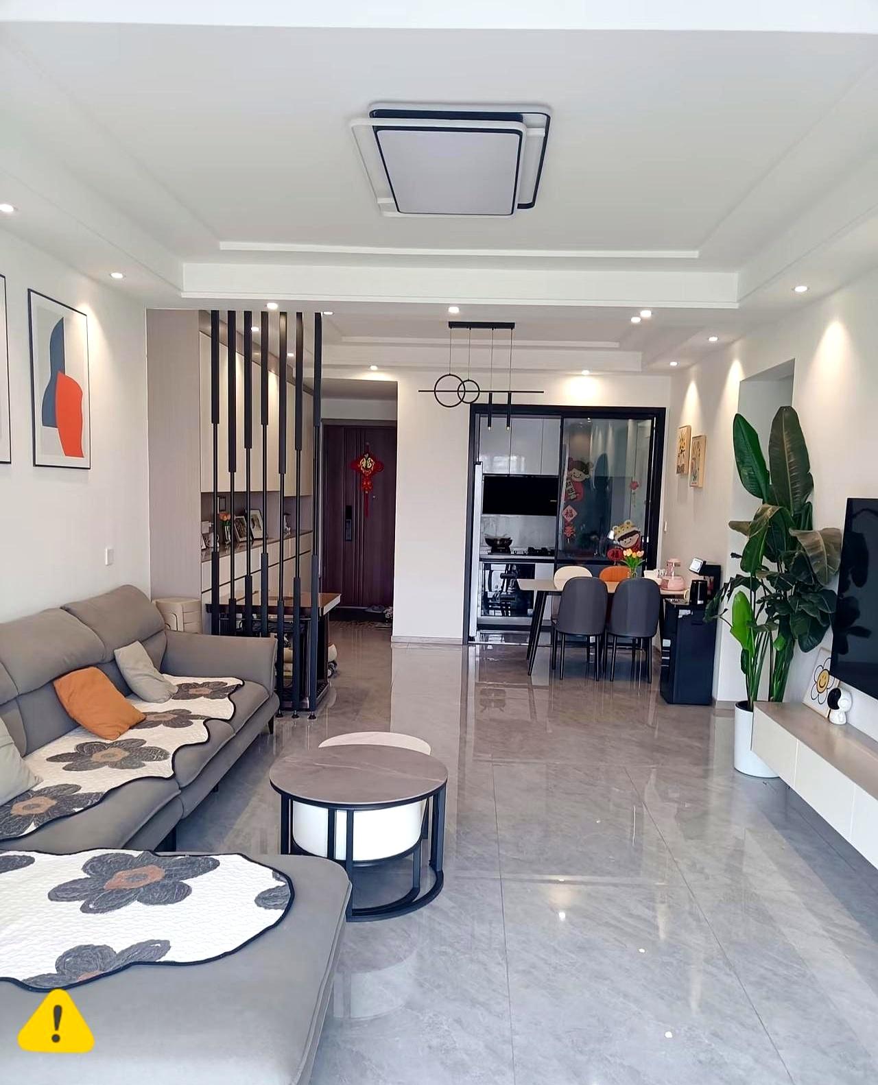 我们花了150万买的房，装修又花30万，住了四年，如今为孩子上学要搬，挂牌已半年