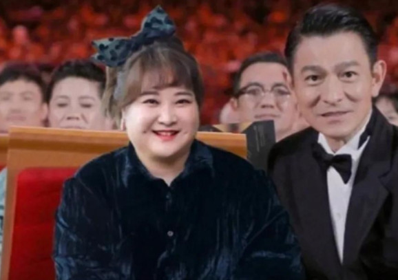 贾玲追星刘德华：从拒当魔术托到被邀演夫妻，头号粉丝的逆袭之路！