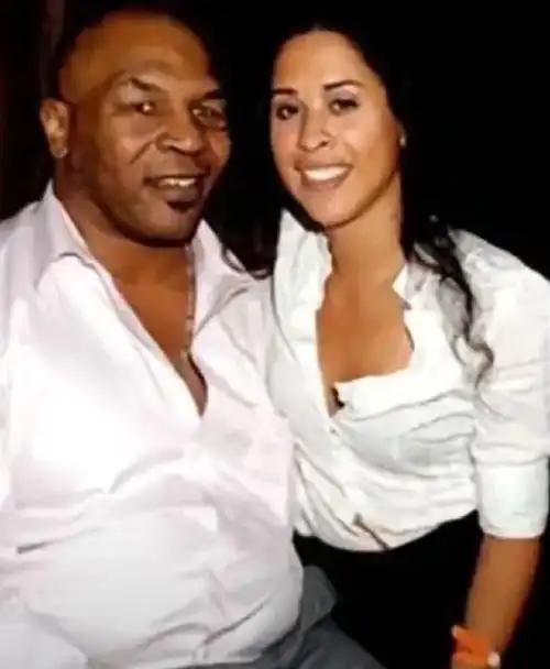 拳王泰森最狠的一拳，不是KO对手，而是让狱中女辅导员为他堕胎，换取3年减刑。这