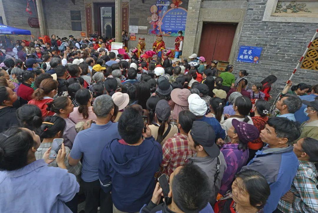 一碗“花婆粥”，凭什么让万人挤爆南宁这座古庙？在南宁邕宁蒲庙，有一碗粥让万人