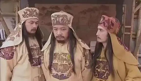 1856年9月4日夜，韦昌辉率三千亲兵进入天京后，对接应的陈承瑢说：“马上去东王