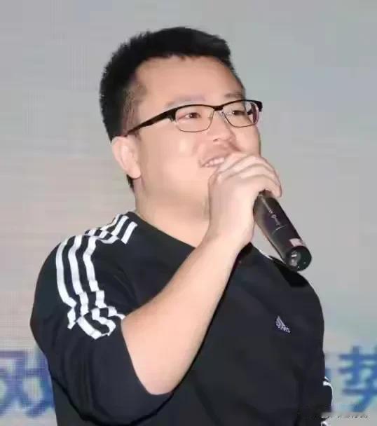 玉红是谁？他和周鸿祎有什么交集？据新浪科技报道，网传截图显示，前360高级副